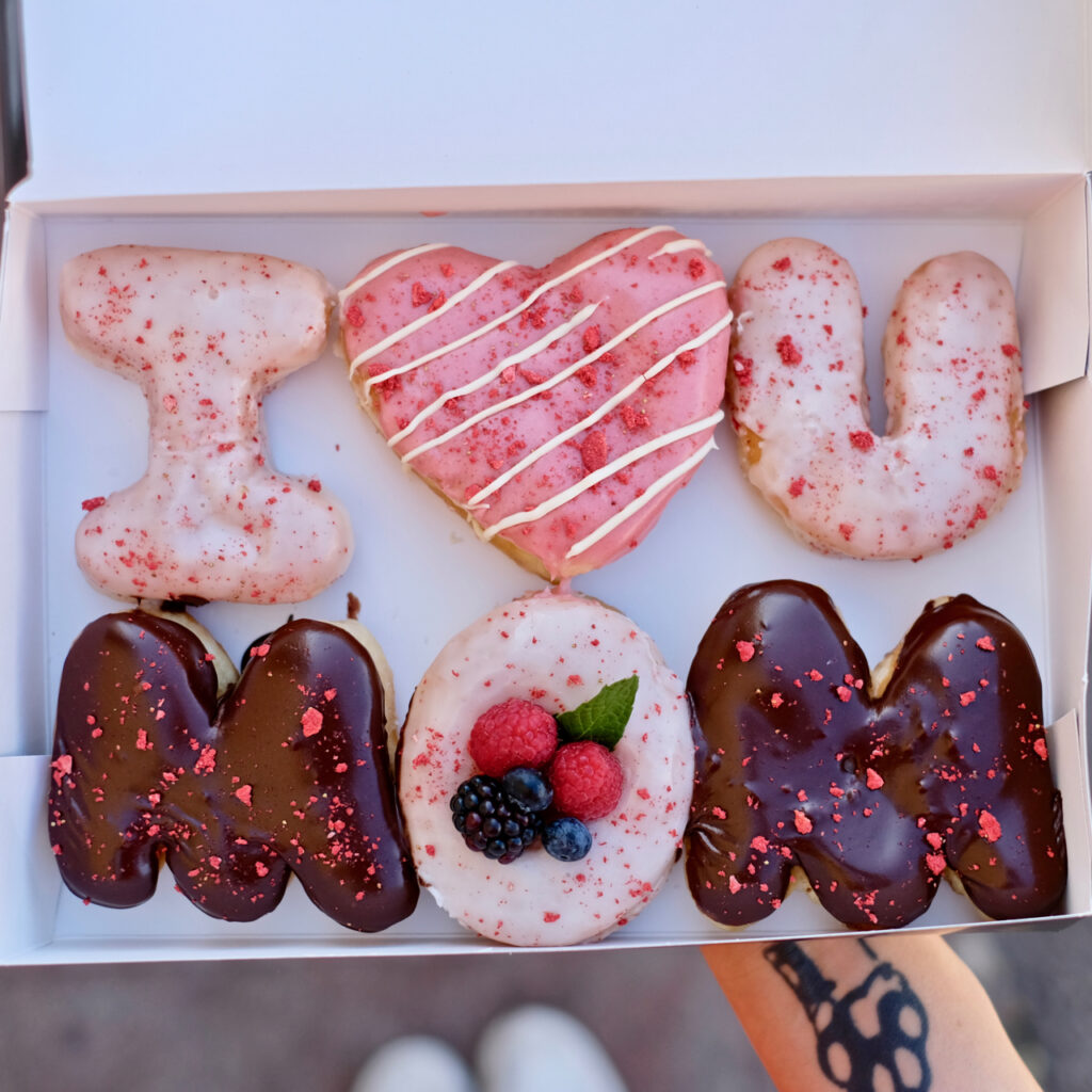 A variety of donut letters that read "I LOVE YOU MOM"